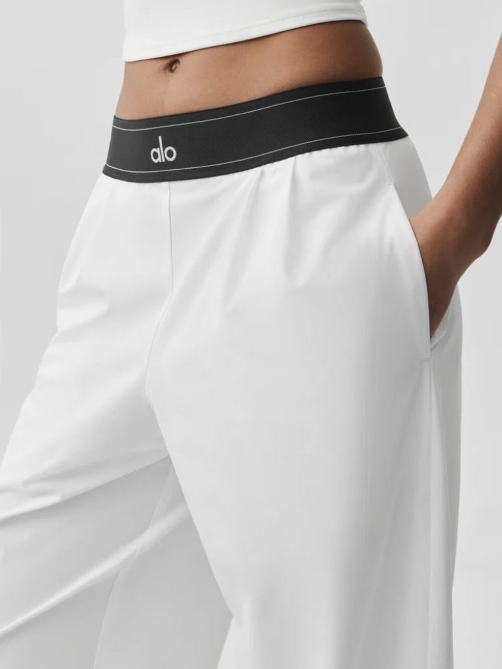 🆕Alo Yoga Suit Up Trouser White Regular Size 📦 Everyday Wear - Picture 9 of 9